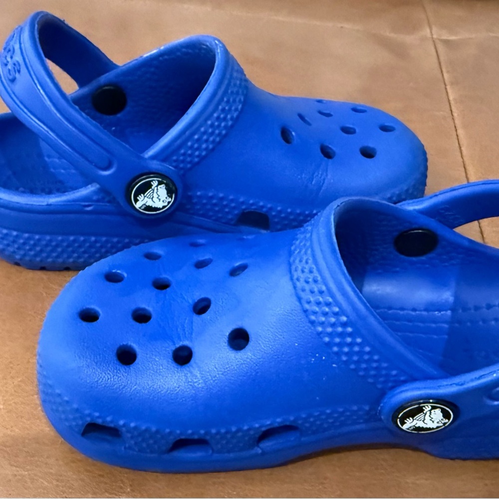 CROCS Kids Bright Blue Sandals